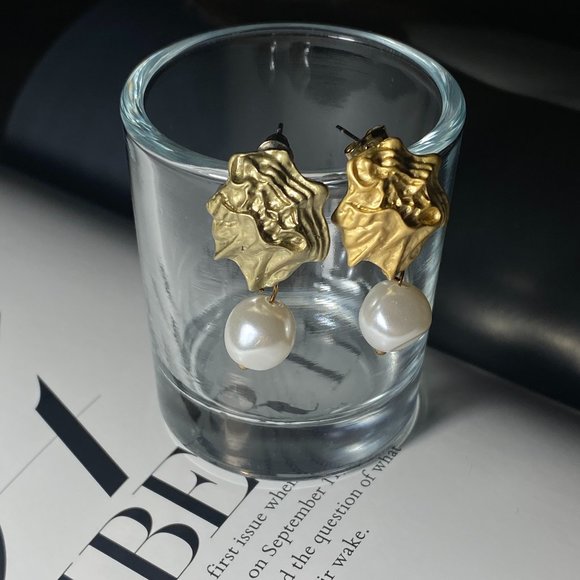 Zara Earrings - Picture 3 of 3